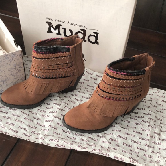 NWT MUDD Booties still in original box - Picture 3 of 6